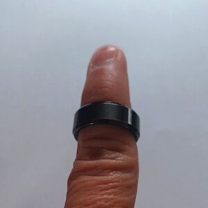 Men's size 8 tungsten wedding ring